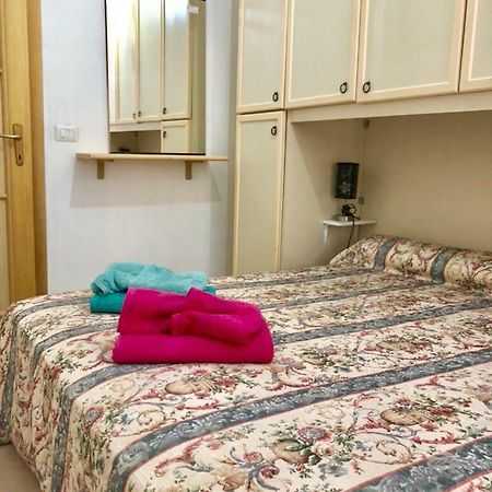 La Petite Maison Apartment Нетуно Екстериор снимка